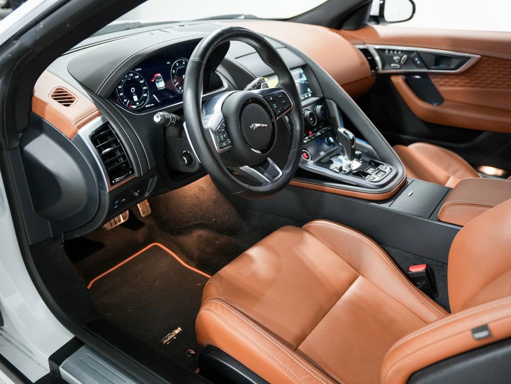 Used 2024 Jaguar F-TYPE R-Dynamic RWD image 9