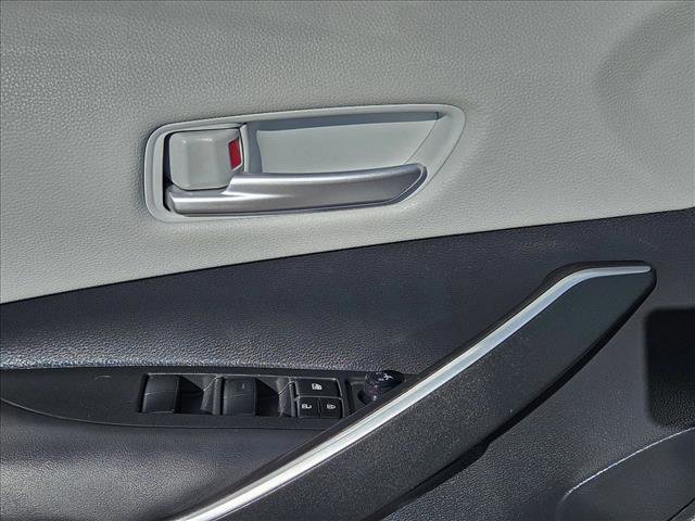 Used 2022 Toyota Corolla SE FWD image 11