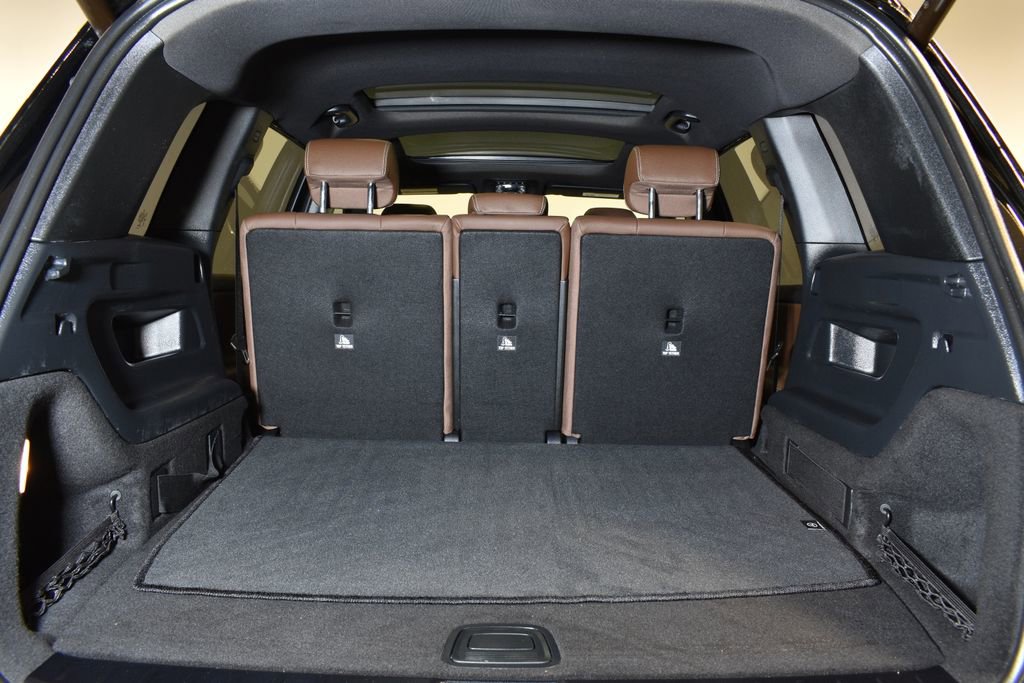 Used 2023 Mercedes-Benz GLB 35 AMG 4MATIC image 29