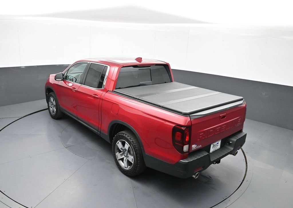 Certified 2025 Honda Ridgeline RTL image 40