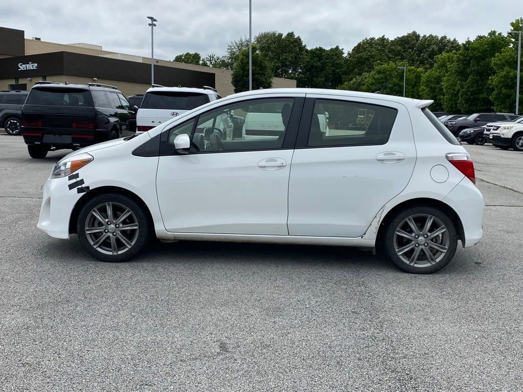 Used 2014 Toyota Yaris SE FWD image 4