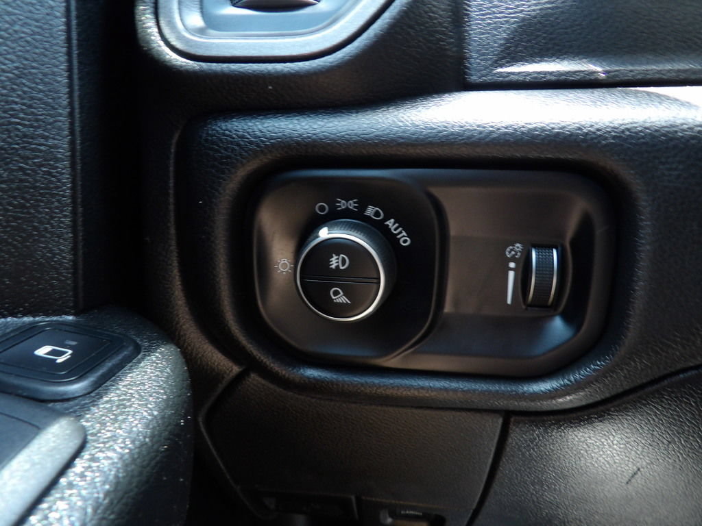 Used 2024 RAM 2500 Tradesman w/ Snow Chief Group AWD/4WD image 19