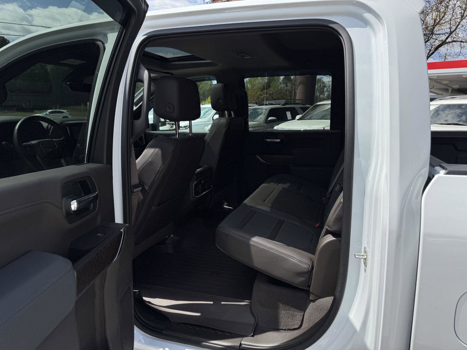 Used 2020 GMC Sierra 2500 Denali w/ Denali Ultimate Package image 9