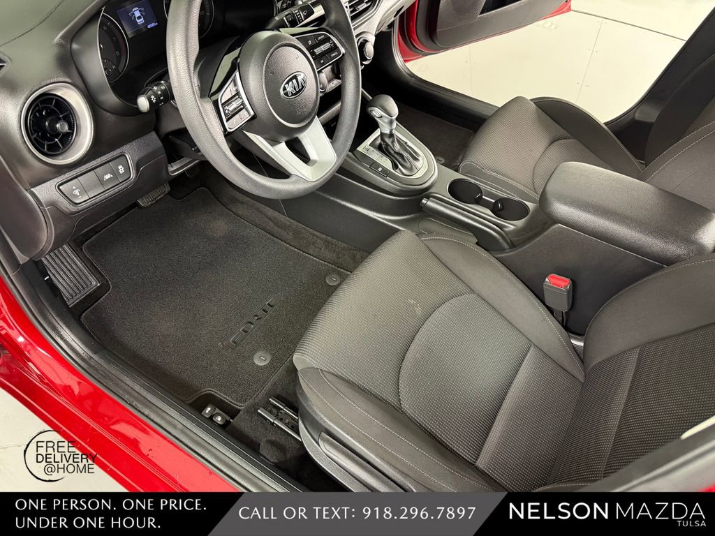 Used 2020 Kia Forte LXS FWD image 19