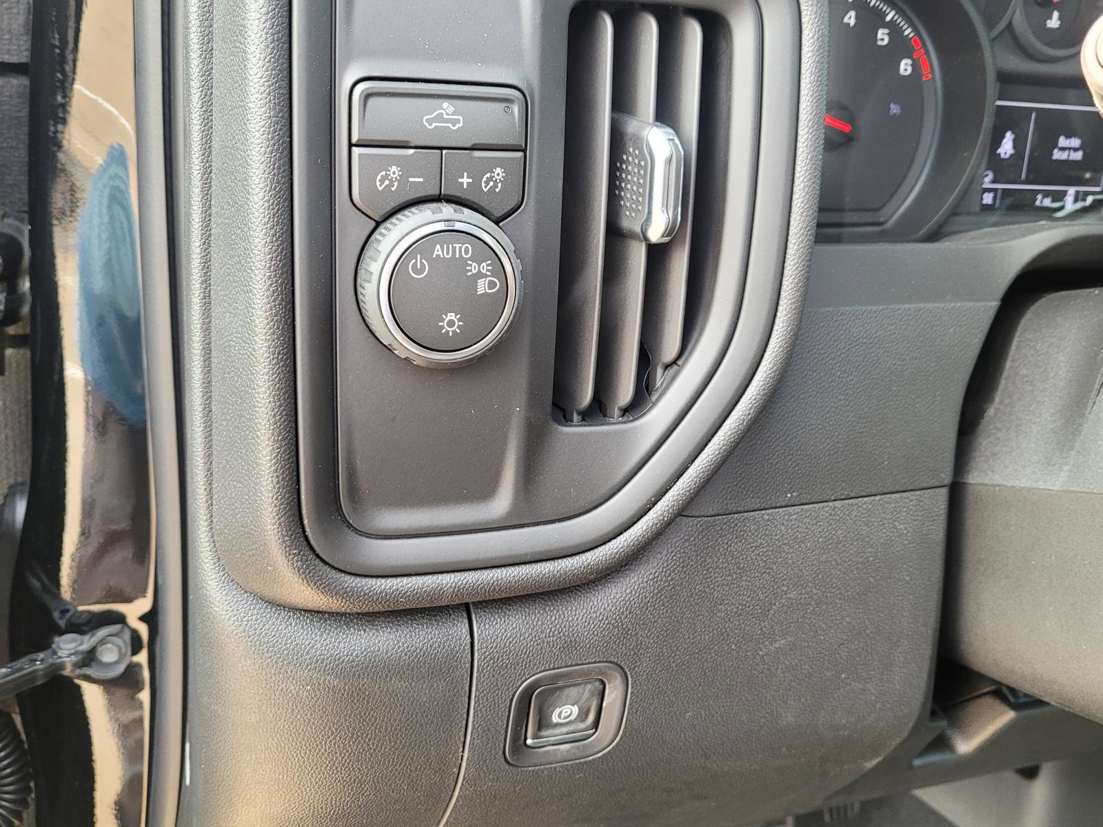 New 2026 Chevrolet Silverado 1500 Custom RWD image 16