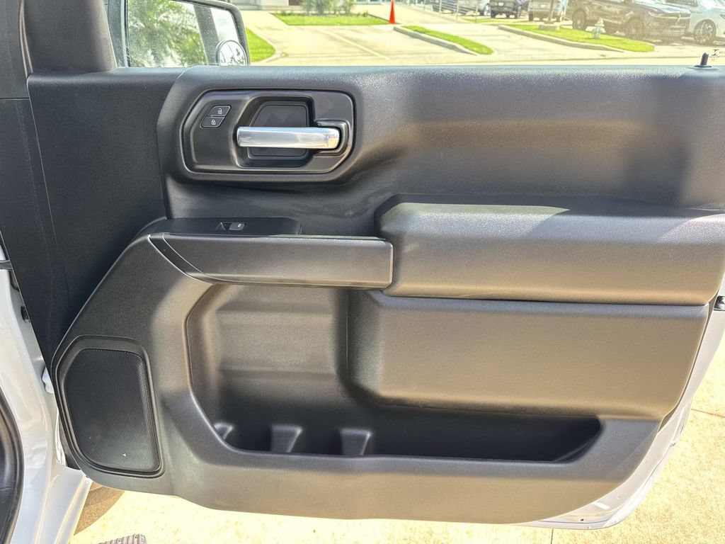 Used 2022 GMC Sierra 2500 Pro w/ Convenience Package RWD image 16