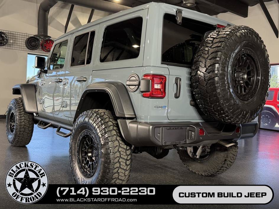 Used 2024 Jeep Wrangler Unlimited w/ Convenience Group AWD/4WD image 16