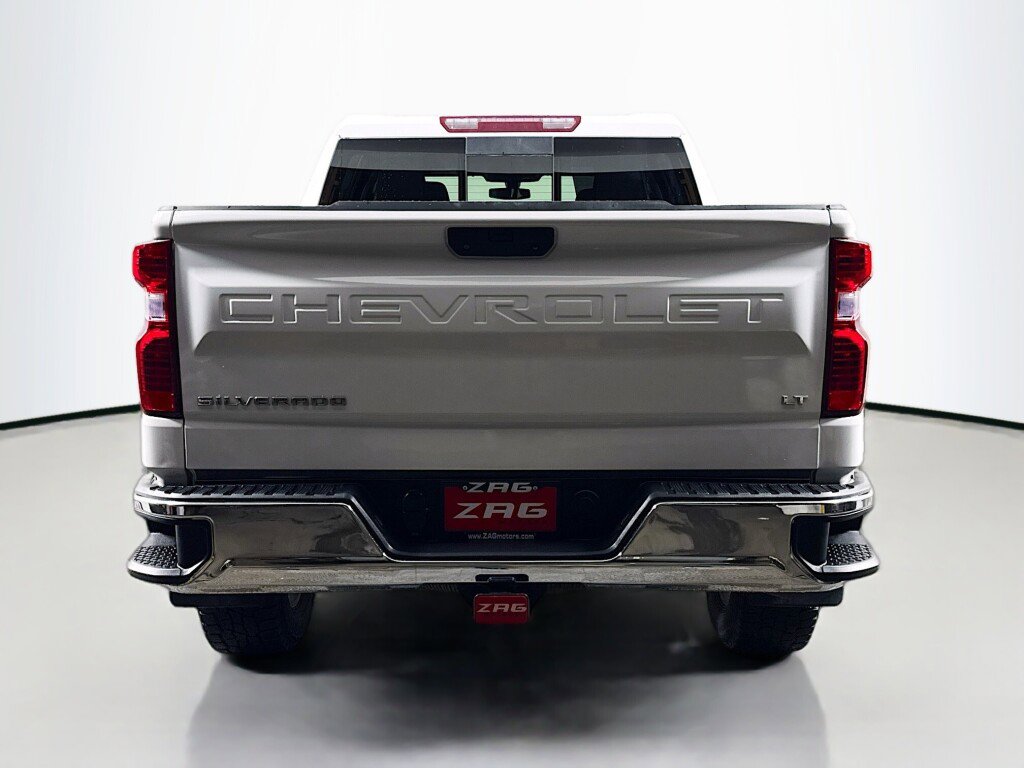 Used 2021 Chevrolet Silverado 1500 LT w/ Convenience Package II AWD/4WD image 4