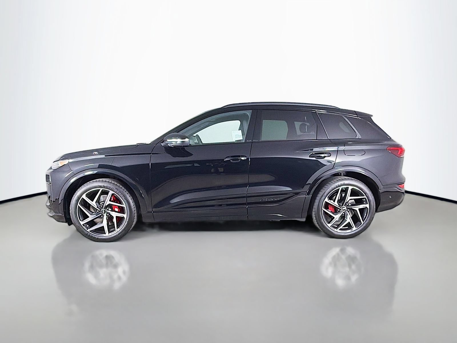 New 2027 Audi SQ6 e-tron Premium Plus AWD/4WD image 4