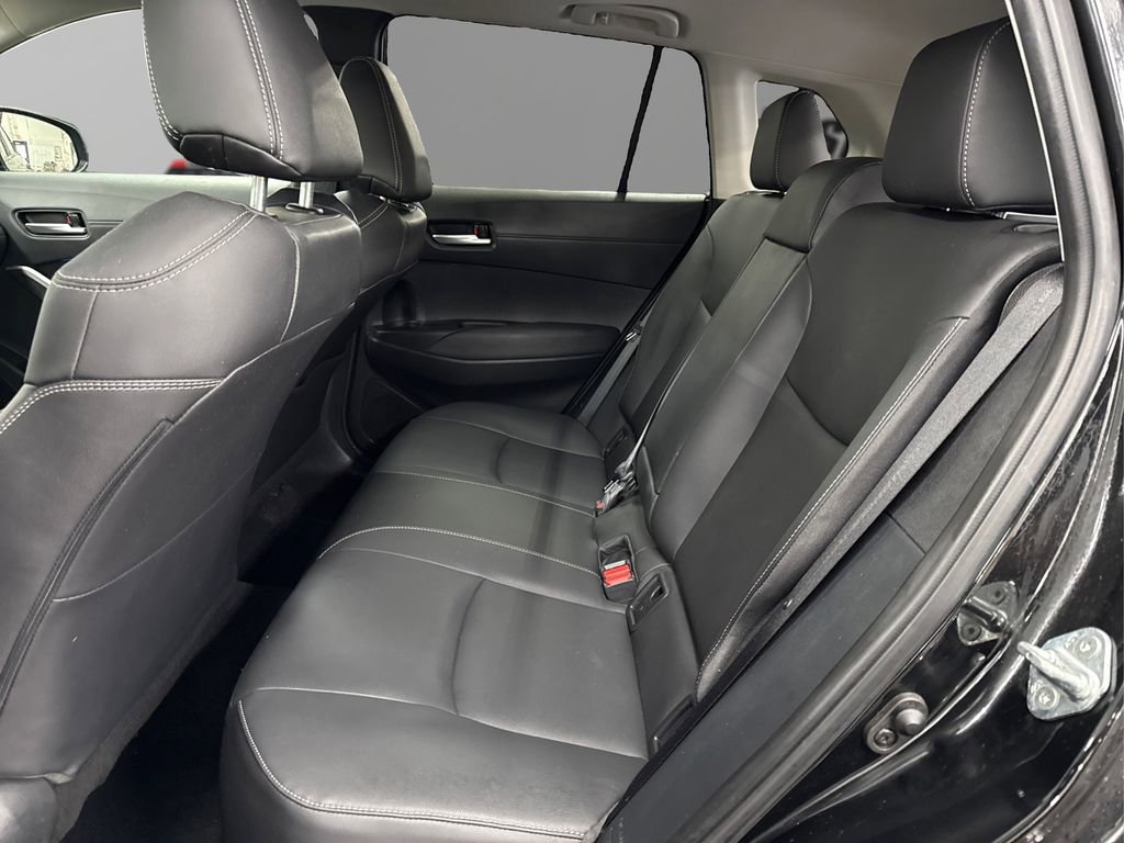 Used 2023 Toyota Corolla Cross XLE w/ Convenience Package image 10