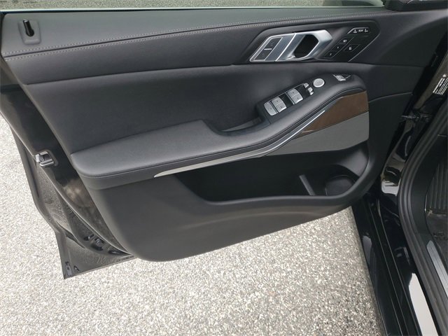 Used 2020 BMW X7 xDrive40i w/ Parking Assistance Package image 21