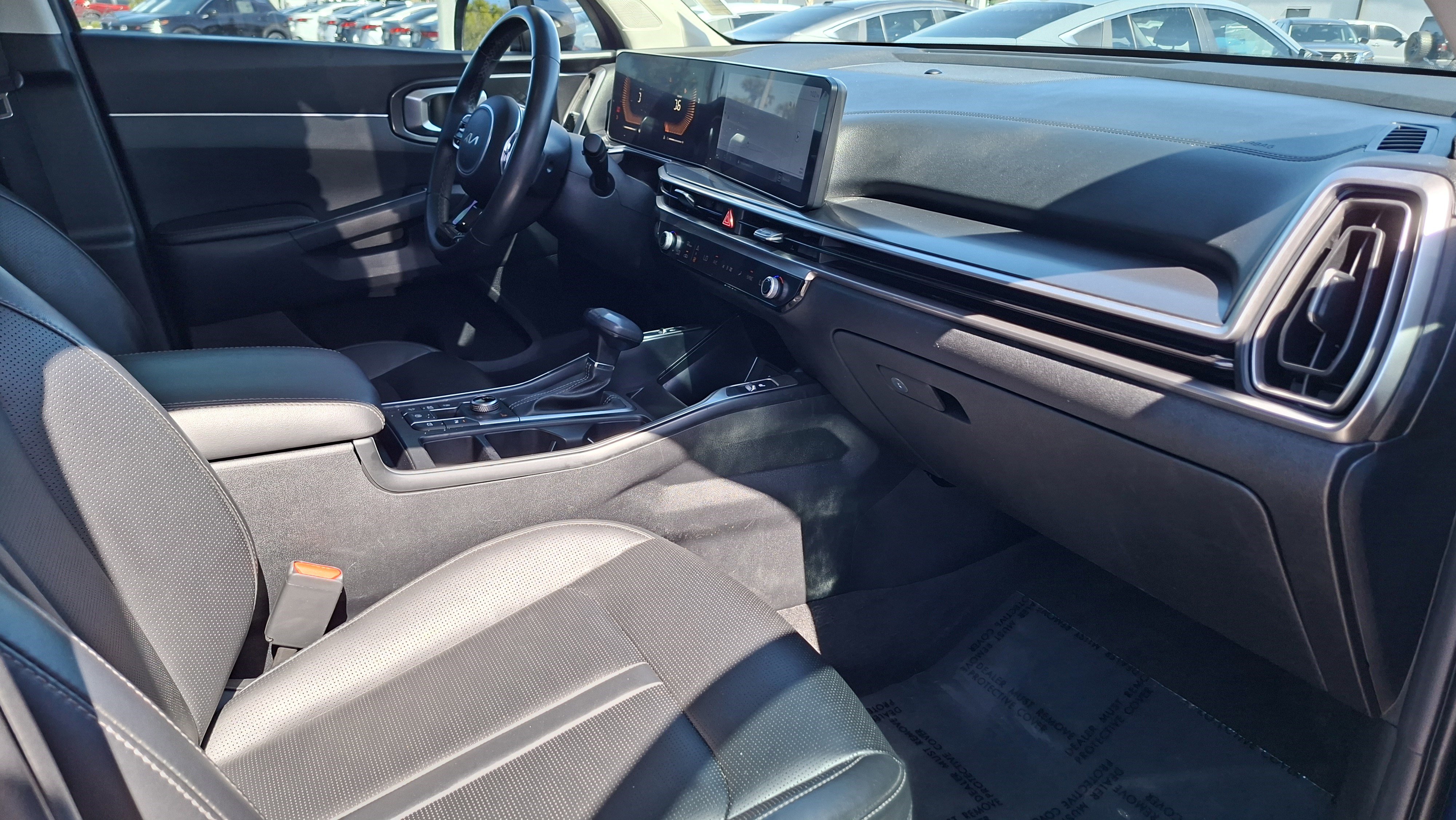 Used 2024 Kia Sorento S w/ Panoramic Sunroof Package image 23