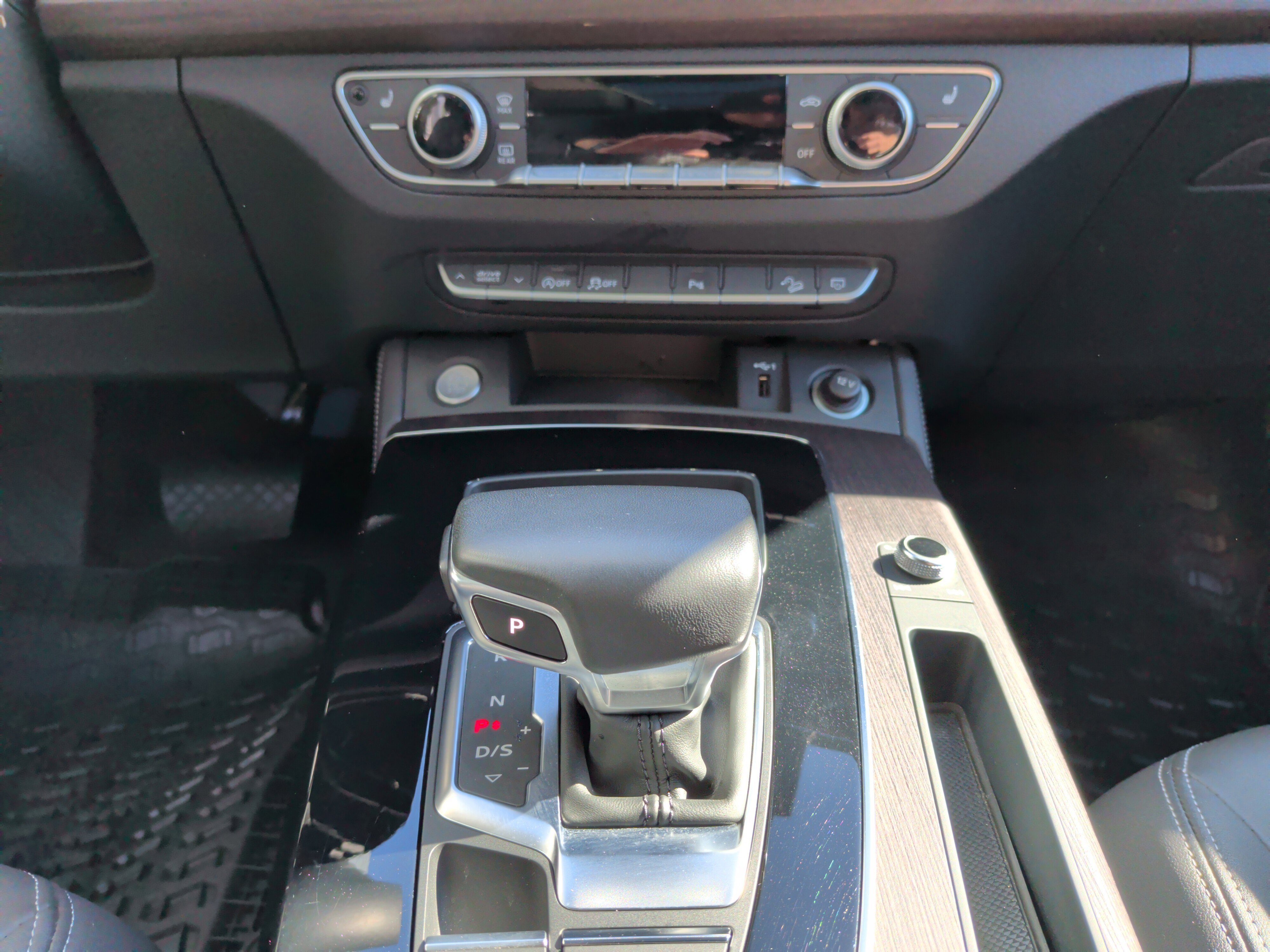 Used 2023 Audi Q5 2.0T Premium Plus w/ Premium Plus Package image 29