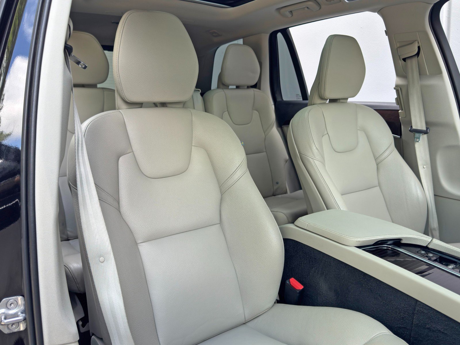Used 2019 Volvo XC90 T6 Momentum w/ Advanced Package AWD/4WD image 34