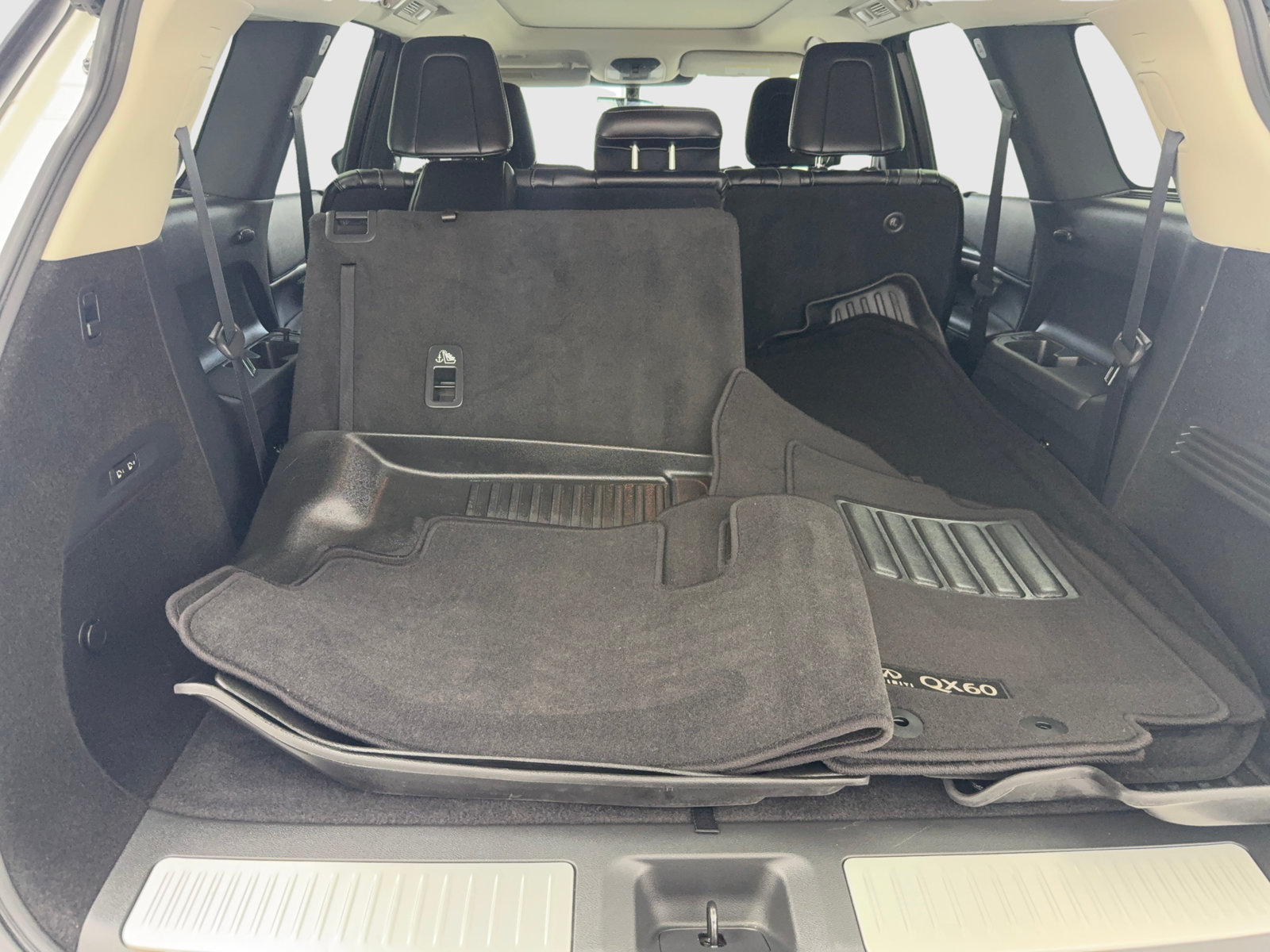 Used 2023 INFINITI QX60 Sensory w/ Vision Package FWD image 57