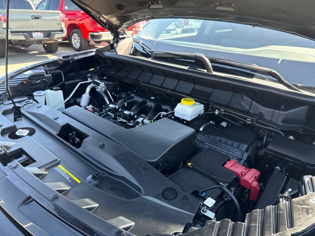 Used 2024 Nissan Pathfinder SV FWD image 30