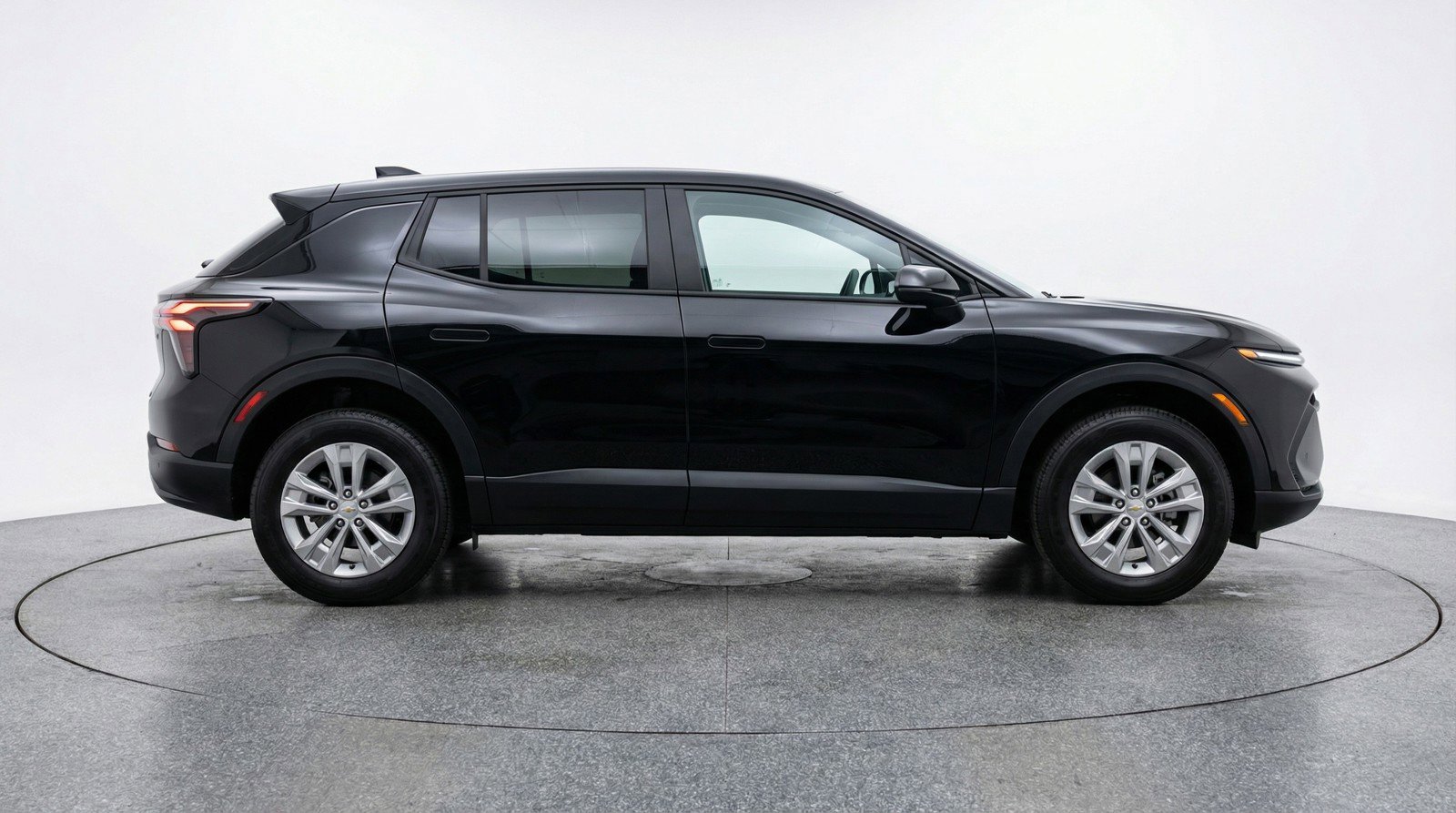 Used 2025 Chevrolet Equinox LT FWD image 11