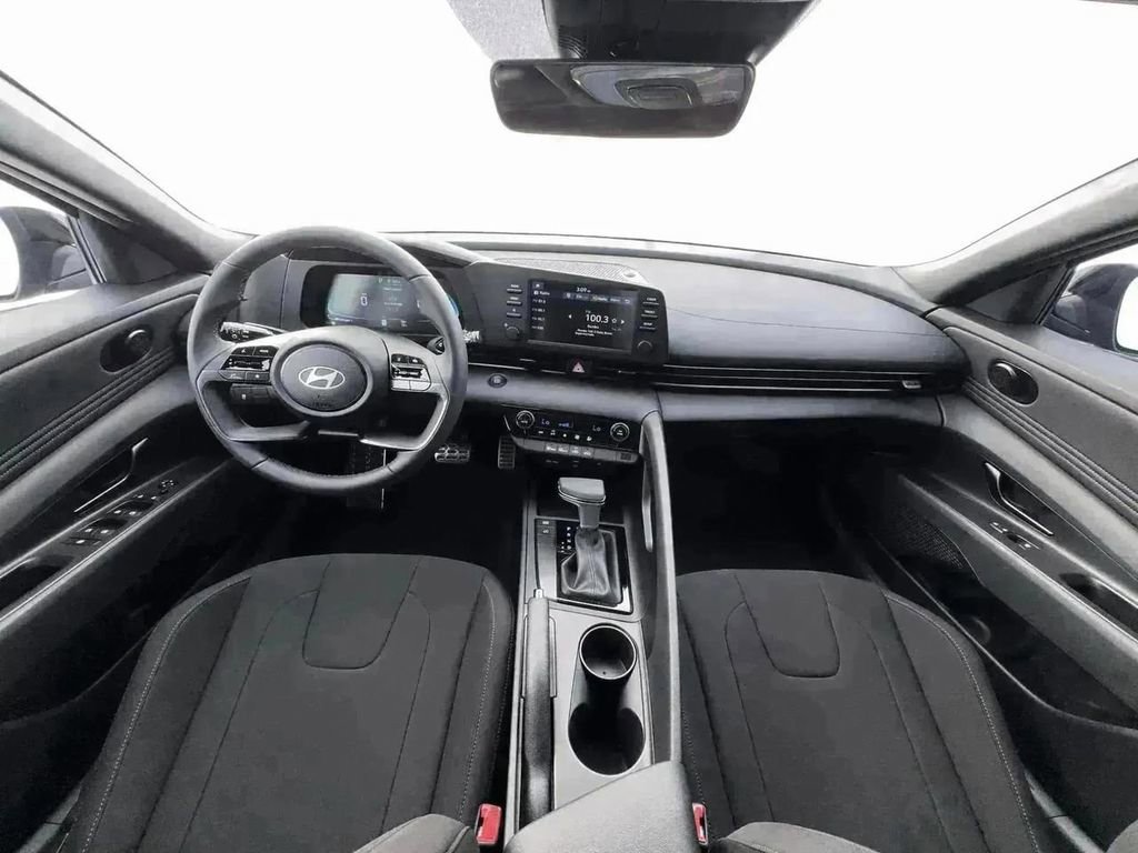 New 2026 Hyundai Elantra Sport FWD image 13