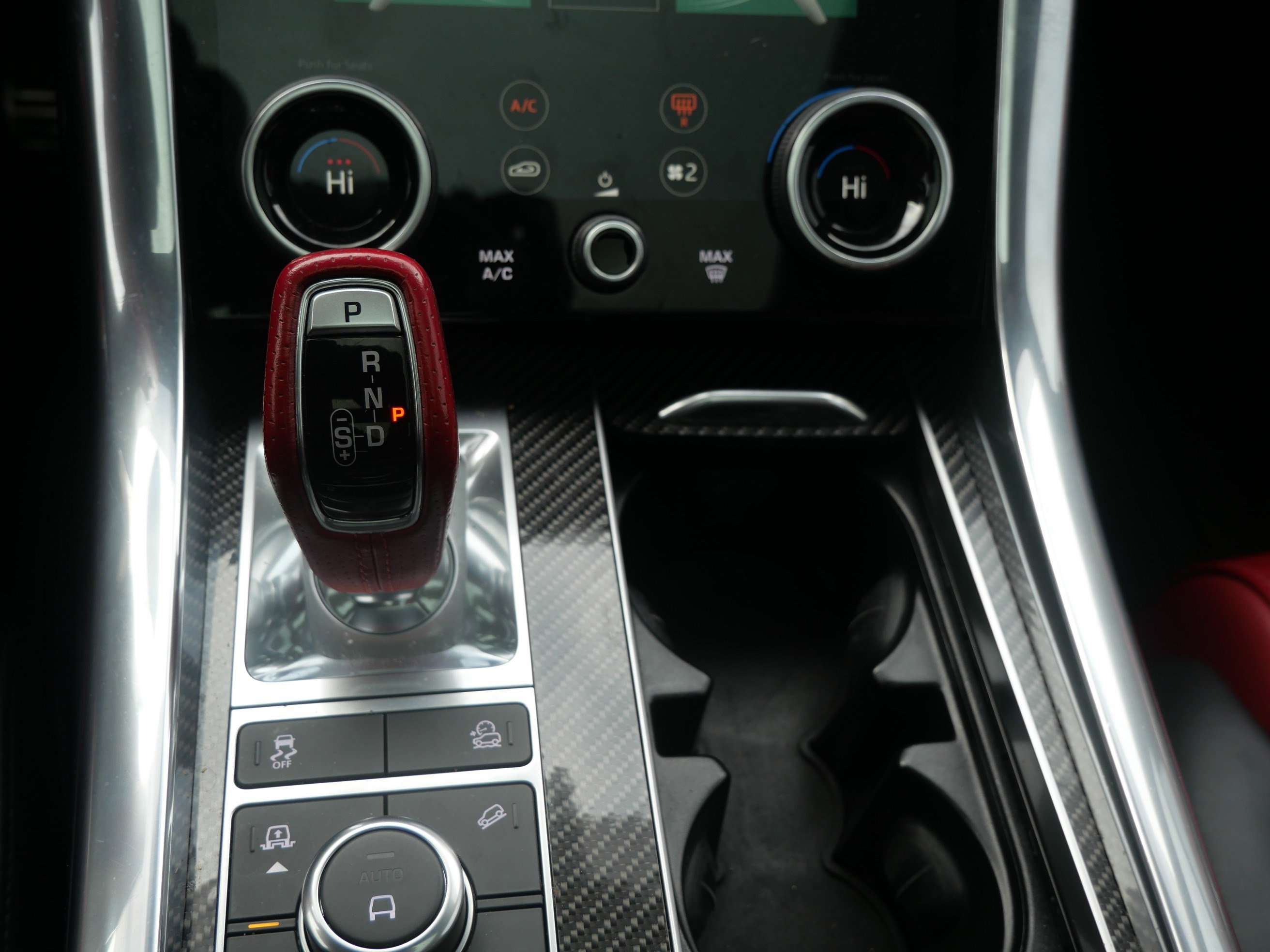 Used 2020 Land Rover Range Rover Sport SVR image 21