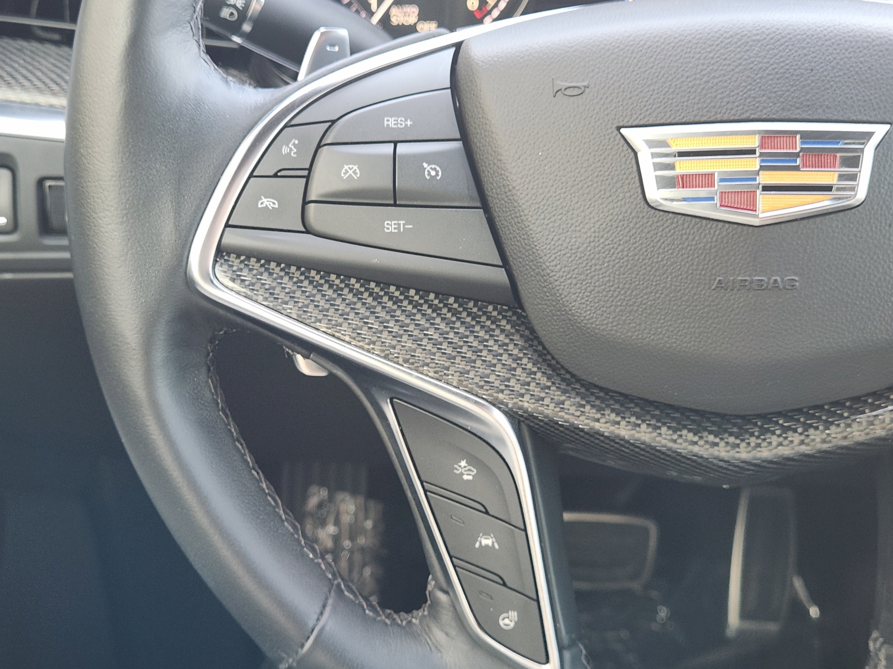 Used 2024 Cadillac XT5 Sportv w/ Technology Package AWD/4WD image 23