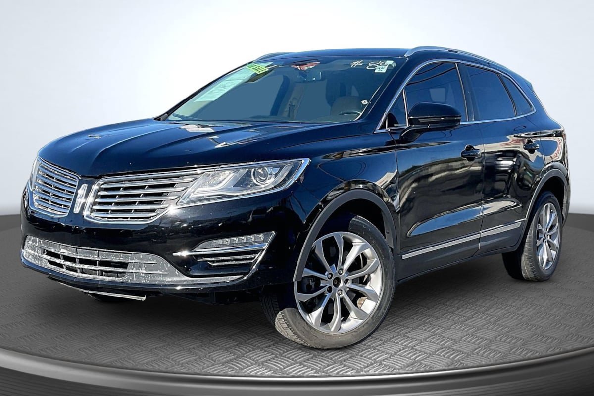 Used 2015 Lincoln MKC FWD w/ Equipment Group 101A Select image 12