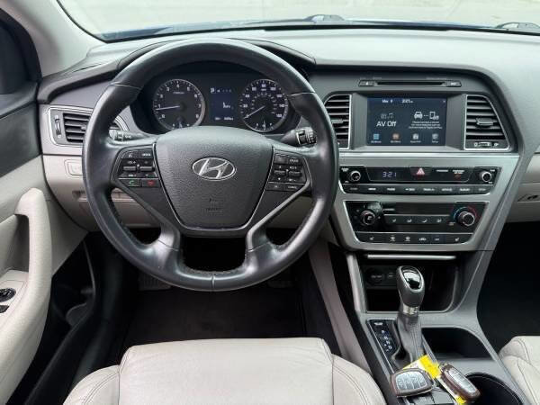 Used 2017 Hyundai Sonata Sport w/ Value Edition Package 02 FWD image 15