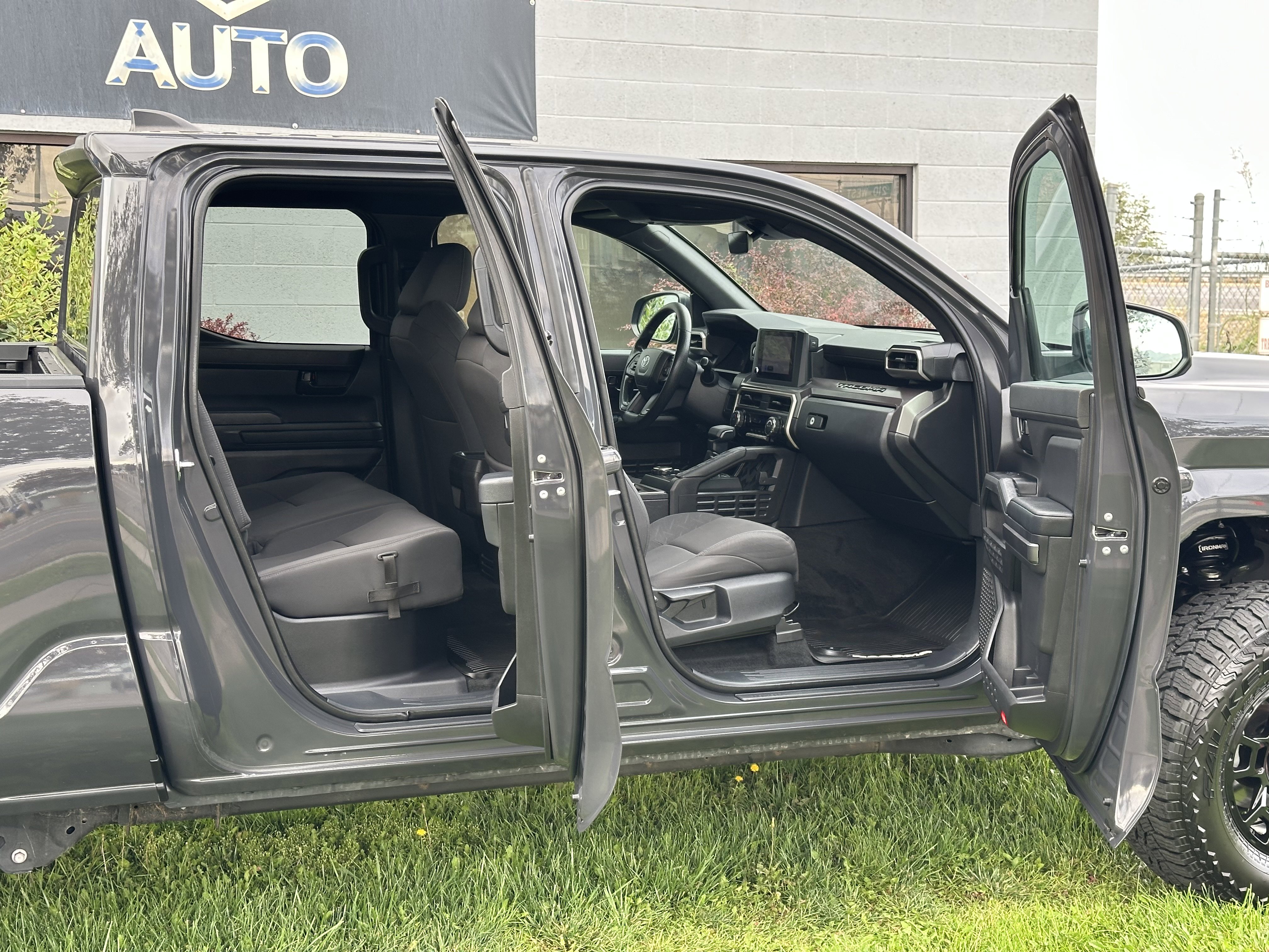 Used 2024 Toyota Tacoma SR5 image 26