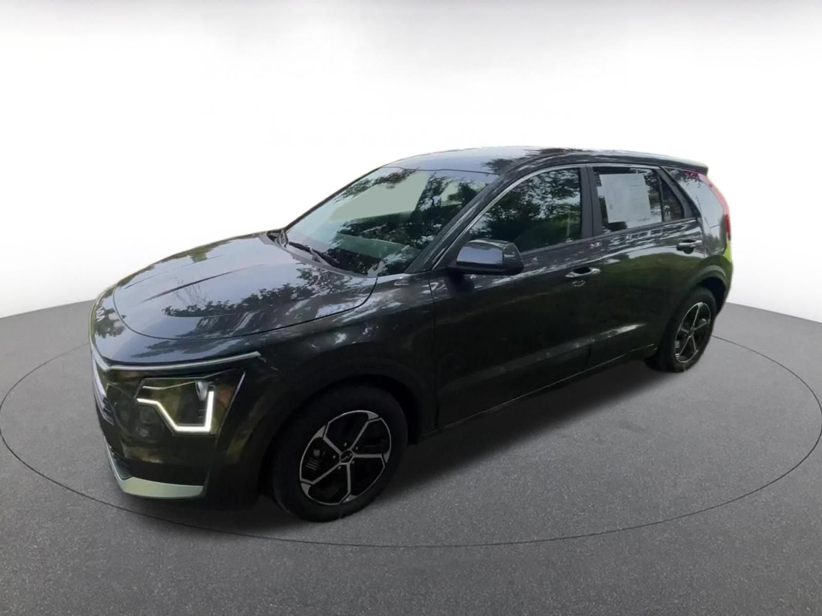 Used 2026 Kia Niro LX FWD image 8