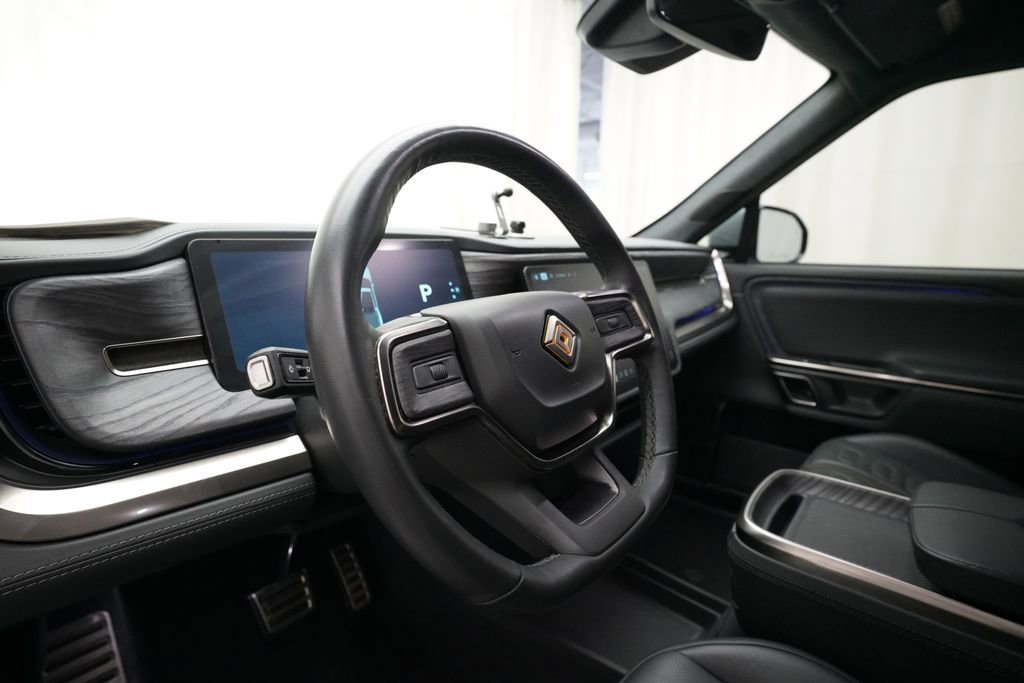 Used 2022 Rivian R1T Adventure image 19