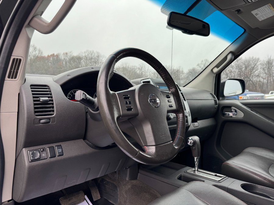 Used 2012 Nissan Frontier PRO-4X image 14