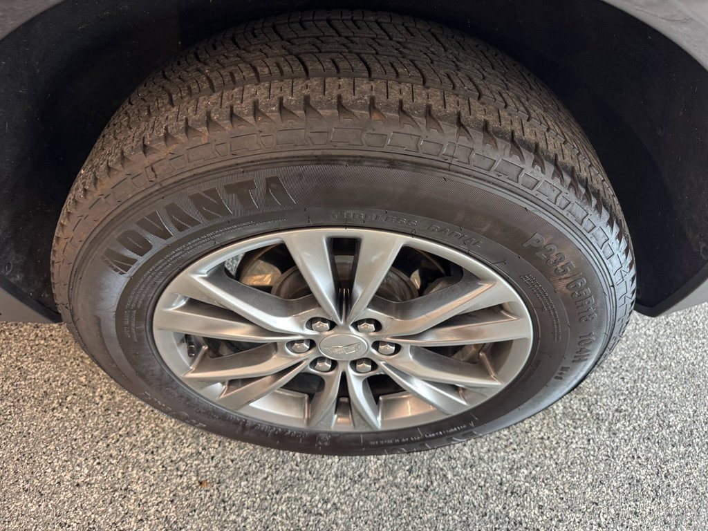 Used 2021 Cadillac XT5 Premium Luxury AWD/4WD image 14