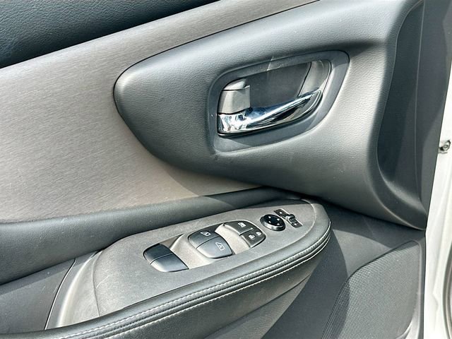 Used 2023 Nissan Murano S image 17