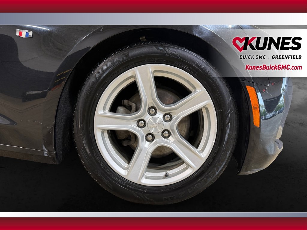 Used 2023 Chevrolet Camaro LT RWD image 12