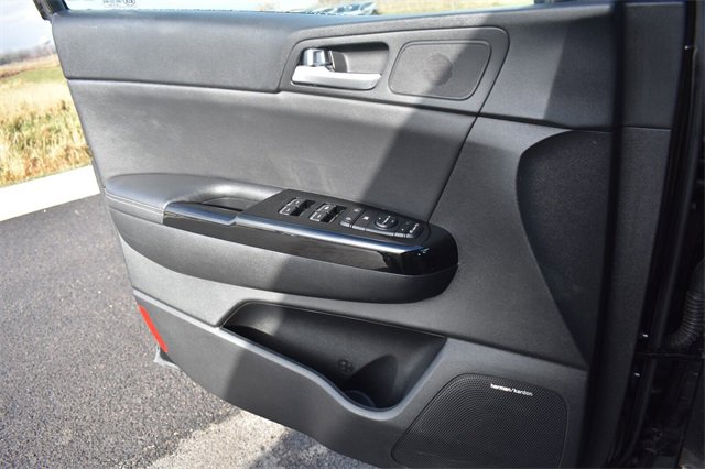 Certified 2022 Kia Sportage SX image 38