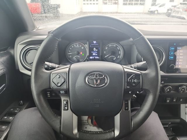 Used 2019 Toyota Tacoma TRD Sport image 19