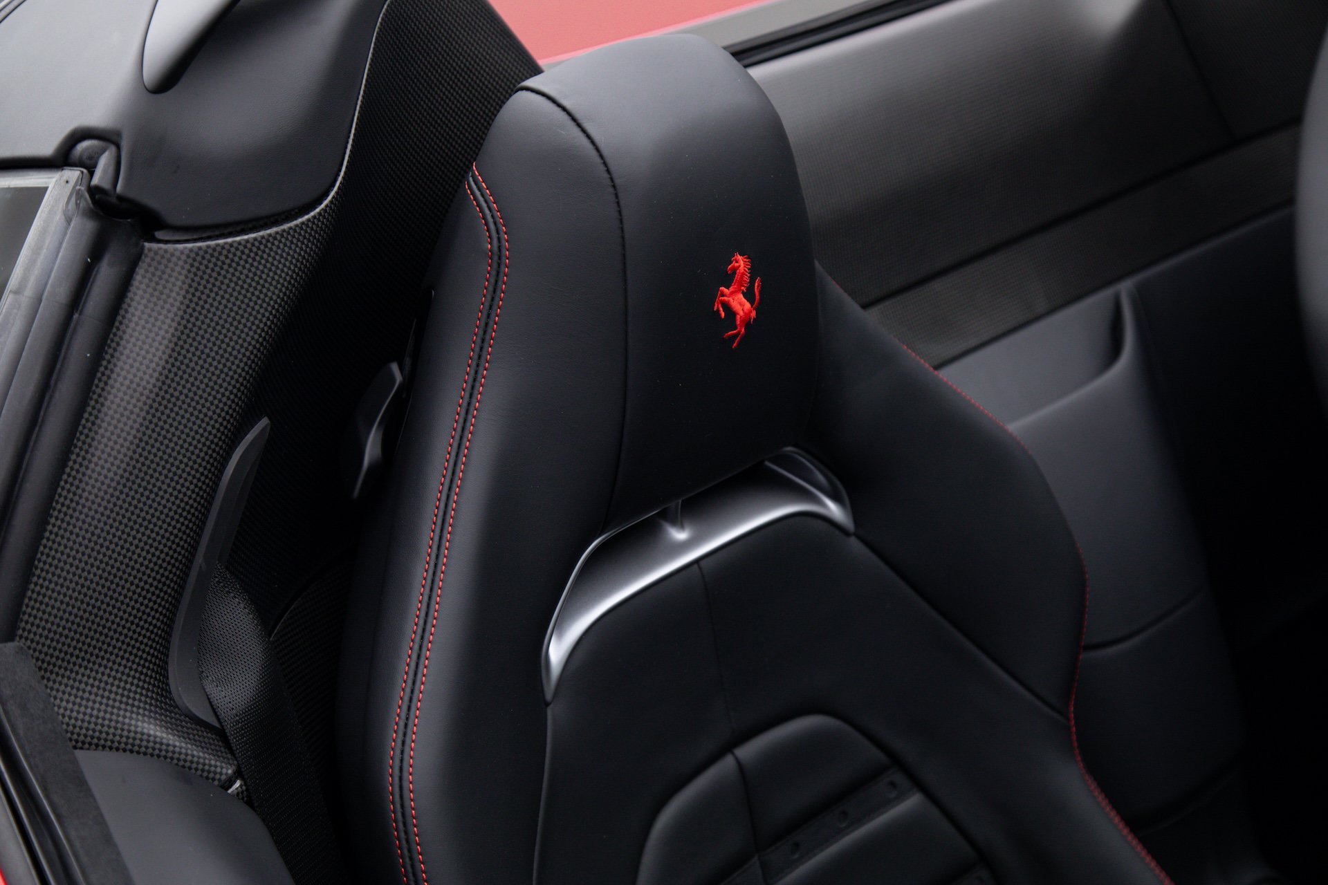 Certified 2025 Ferrari SF90 Spider AWD/4WD image 9