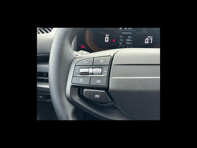 New 2025 Kia K4 LXS image 15