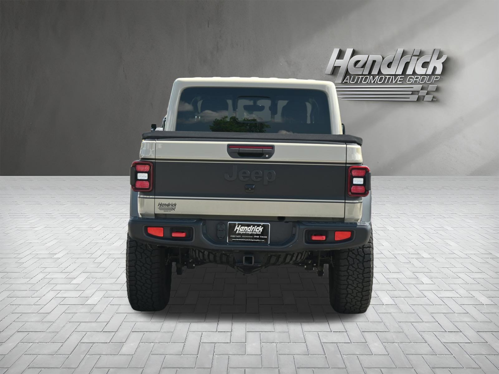 Used 2020 Jeep Gladiator Rubicon AWD/4WD image 9