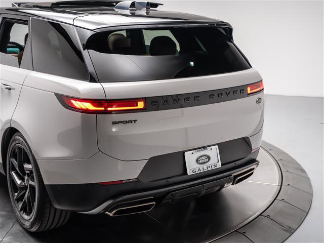 Used 2023 Land Rover Range Rover Sport SE image 30
