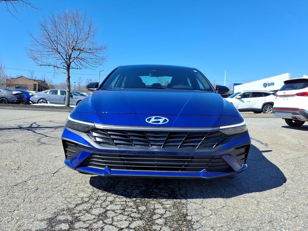 New 2025 Hyundai Elantra Sport image 12