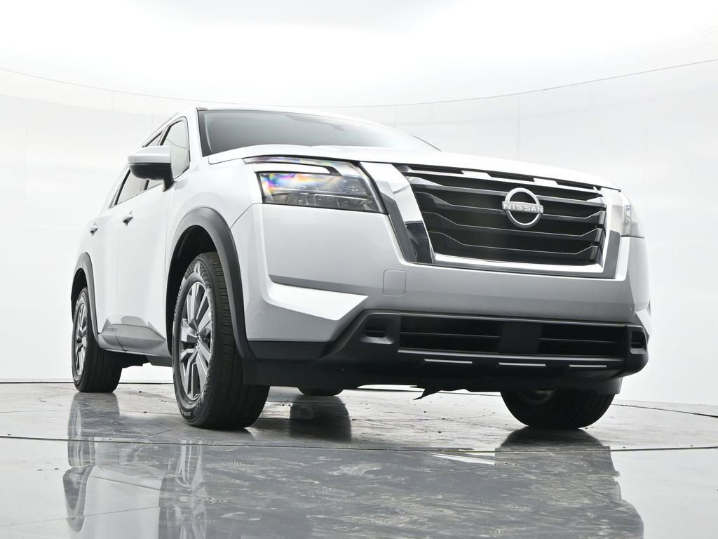 Used 2024 Nissan Pathfinder SV AWD/4WD image 49
