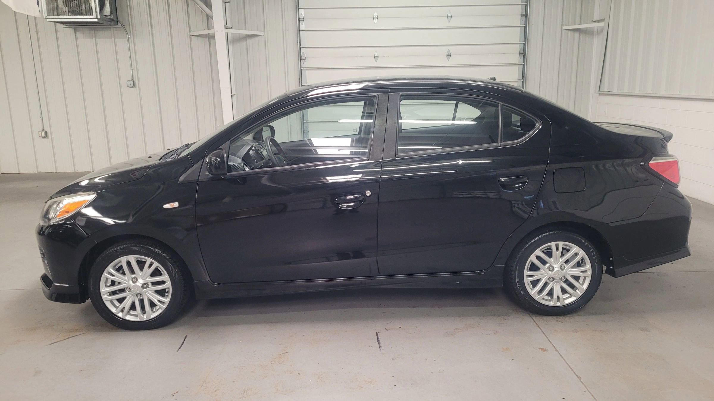 Used 2021 Mitsubishi Mirage G4 image 3