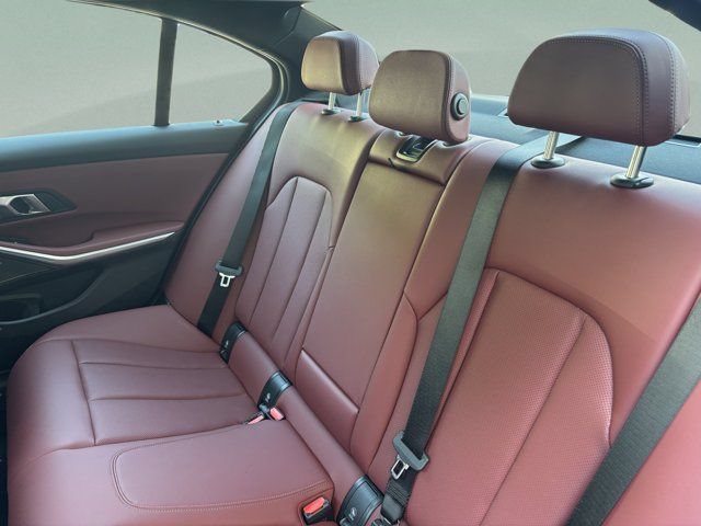 Used 2025 BMW 330i Sedan RWD image 27