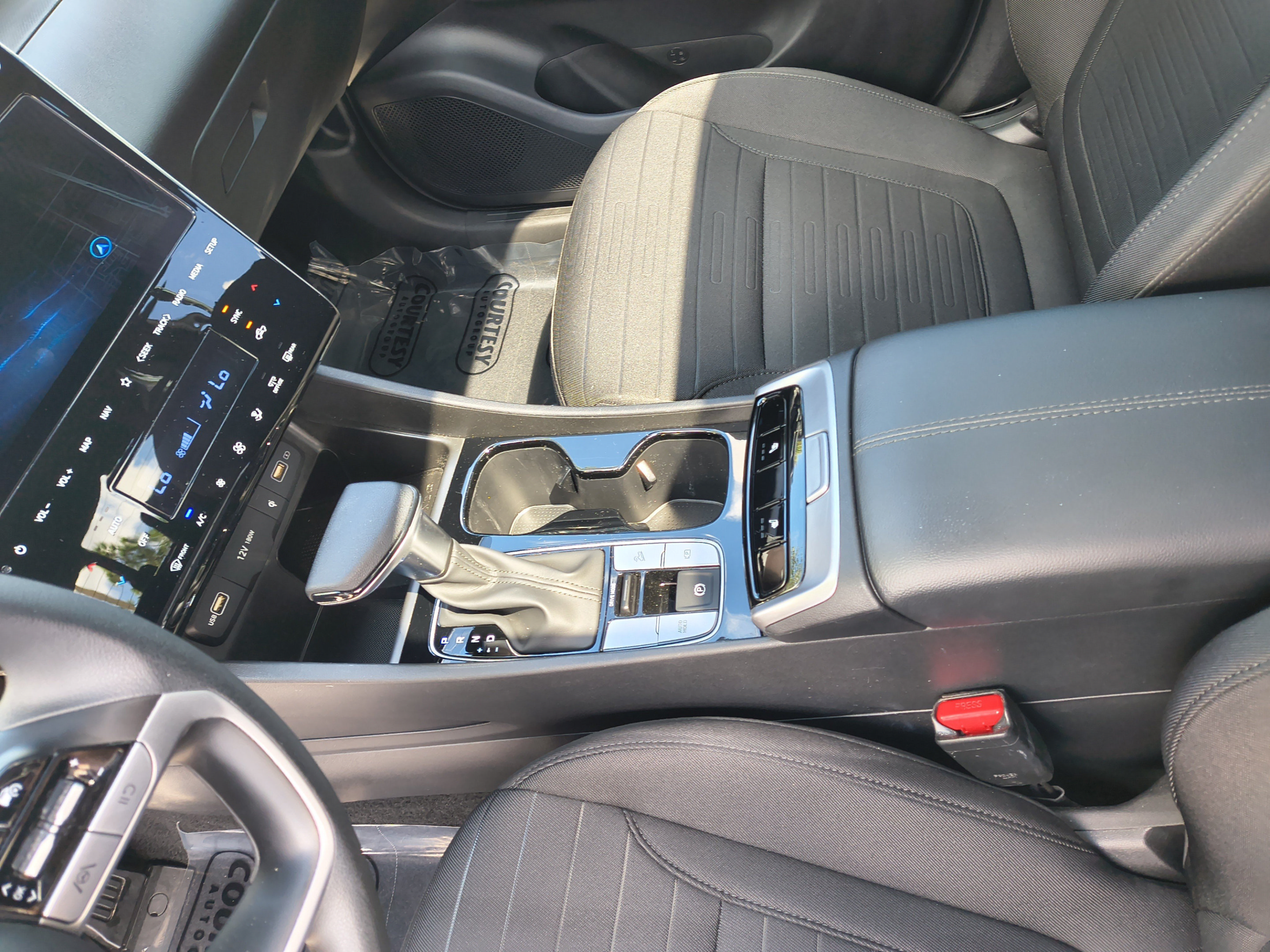 Used 2024 Hyundai Santa Cruz SEL w/ Activity Package FWD image 22