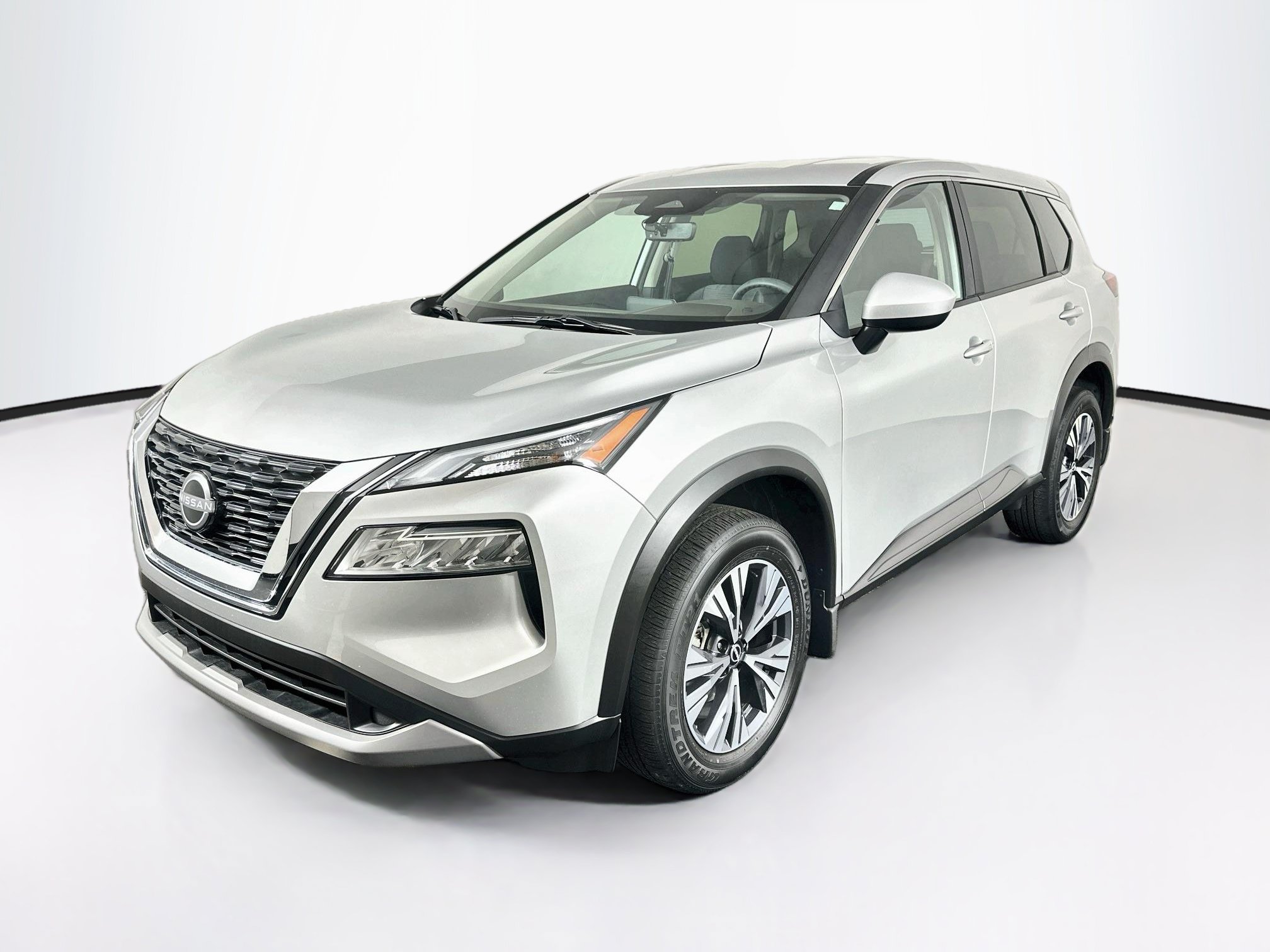 Used 2023 Nissan Rogue SV FWD image 3