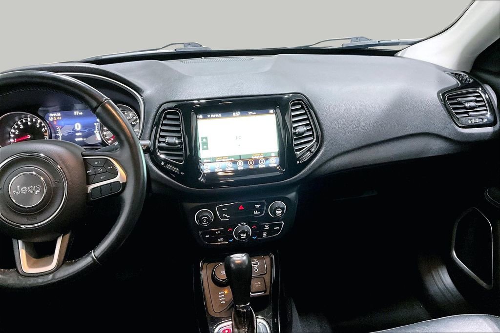 Used 2018 Jeep Compass Limited w/ Navigation Group image 9