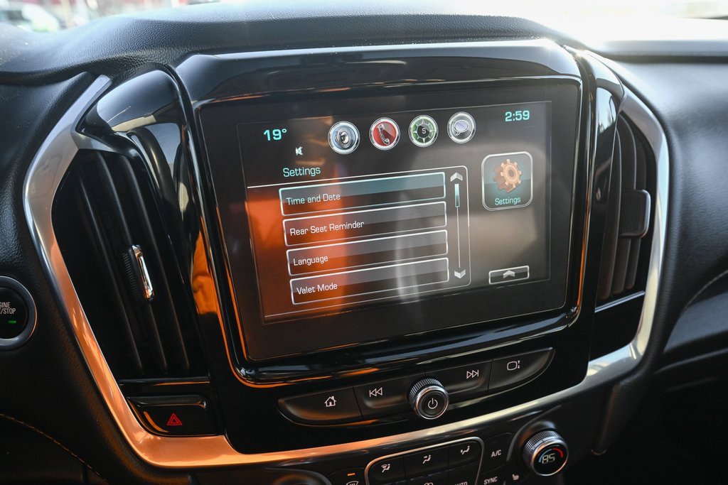 Used 2019 Chevrolet Traverse LT image 37