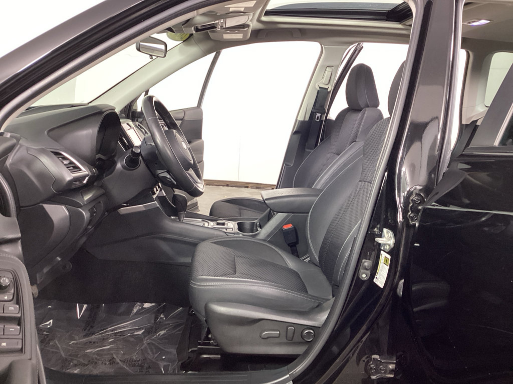 Used 2023 Subaru Forester Premium image 12