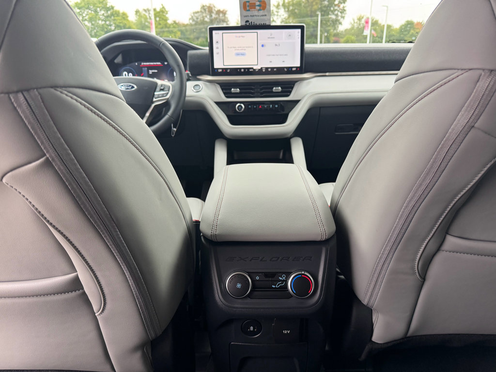 New 2026 Ford Explorer Active image 22
