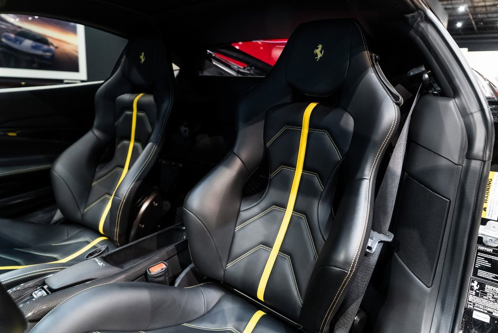 Certified 2022 Ferrari F8 Tributo image 4